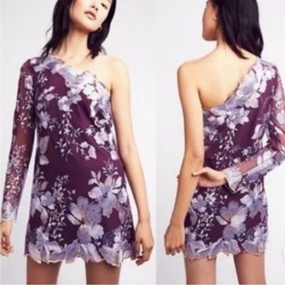 Free People Dresses & Skirts - EUC Free People Floral Embroidered Dress Purple Size 4